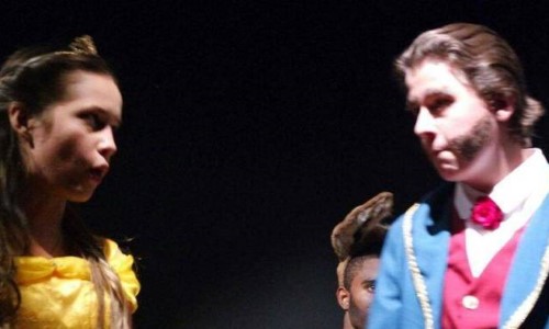 Feijoada em Barra Mansa arrecada fundos para cia teatral 